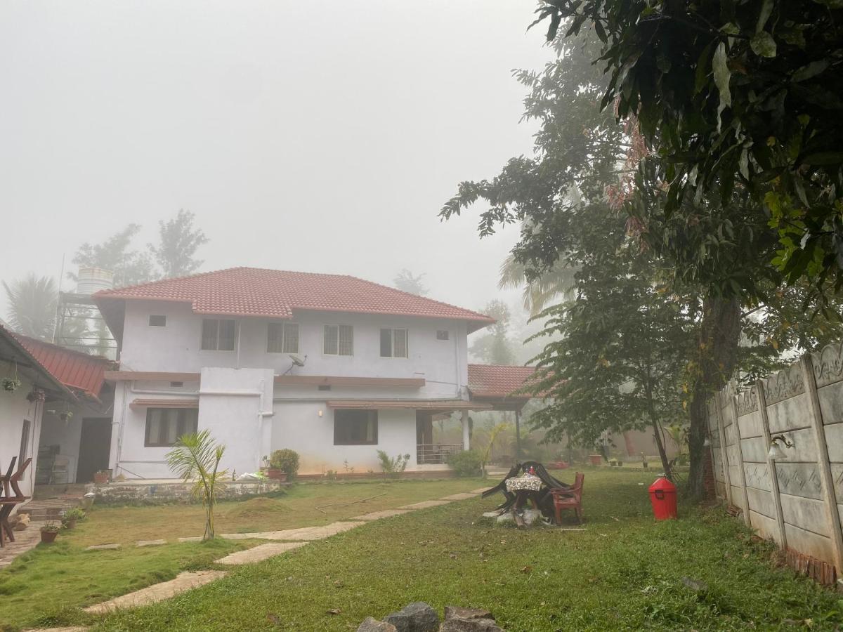 Greenhouse Homestay Siddāpur Extérieur photo