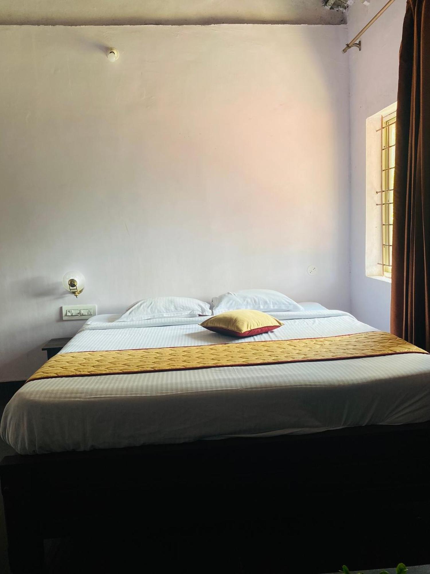 Greenhouse Homestay Siddāpur Extérieur photo