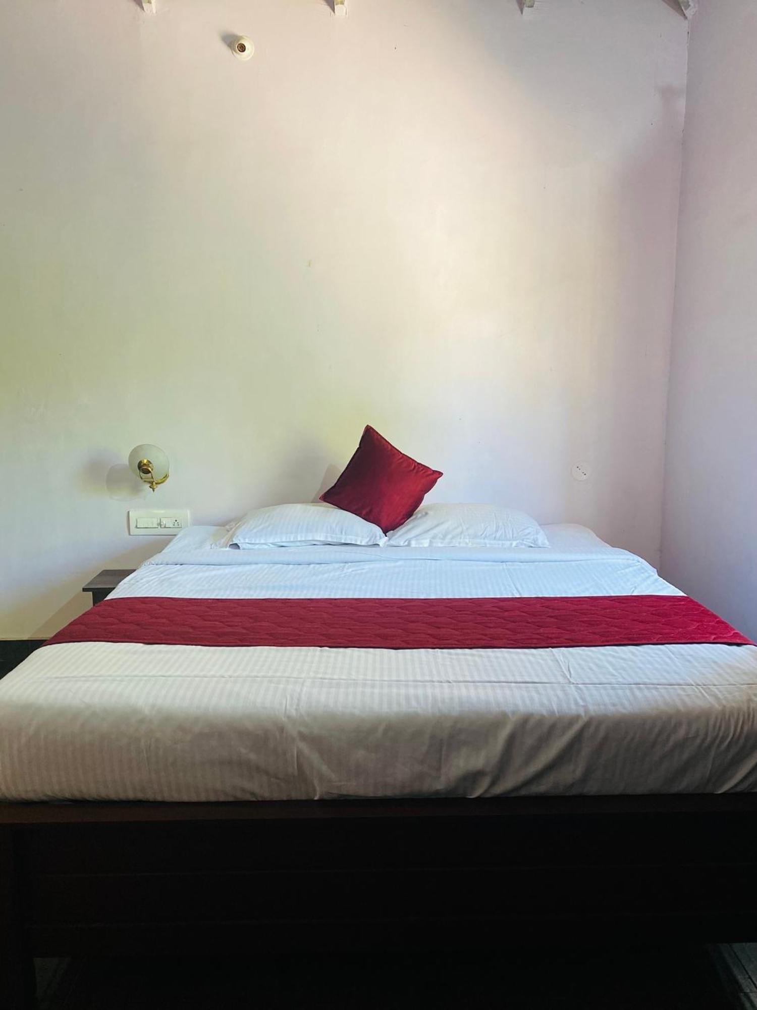 Greenhouse Homestay Siddāpur Extérieur photo